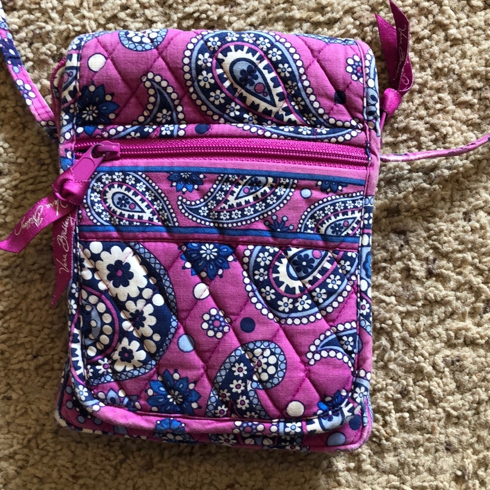 Retired Boysenberry patter Vera Bradley crossbody